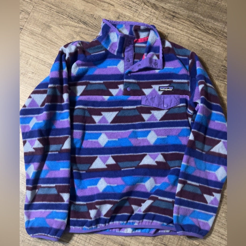 Patagonia Girls Geometric Crewneck Sweater in Purple and Blue